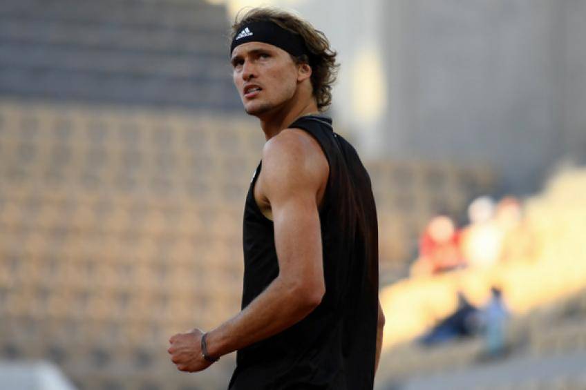 色定位的深 色定位的深